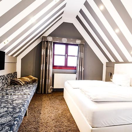 Arthotel Restaurant Pfeffermuehle Ingolstadt Exteriör bild