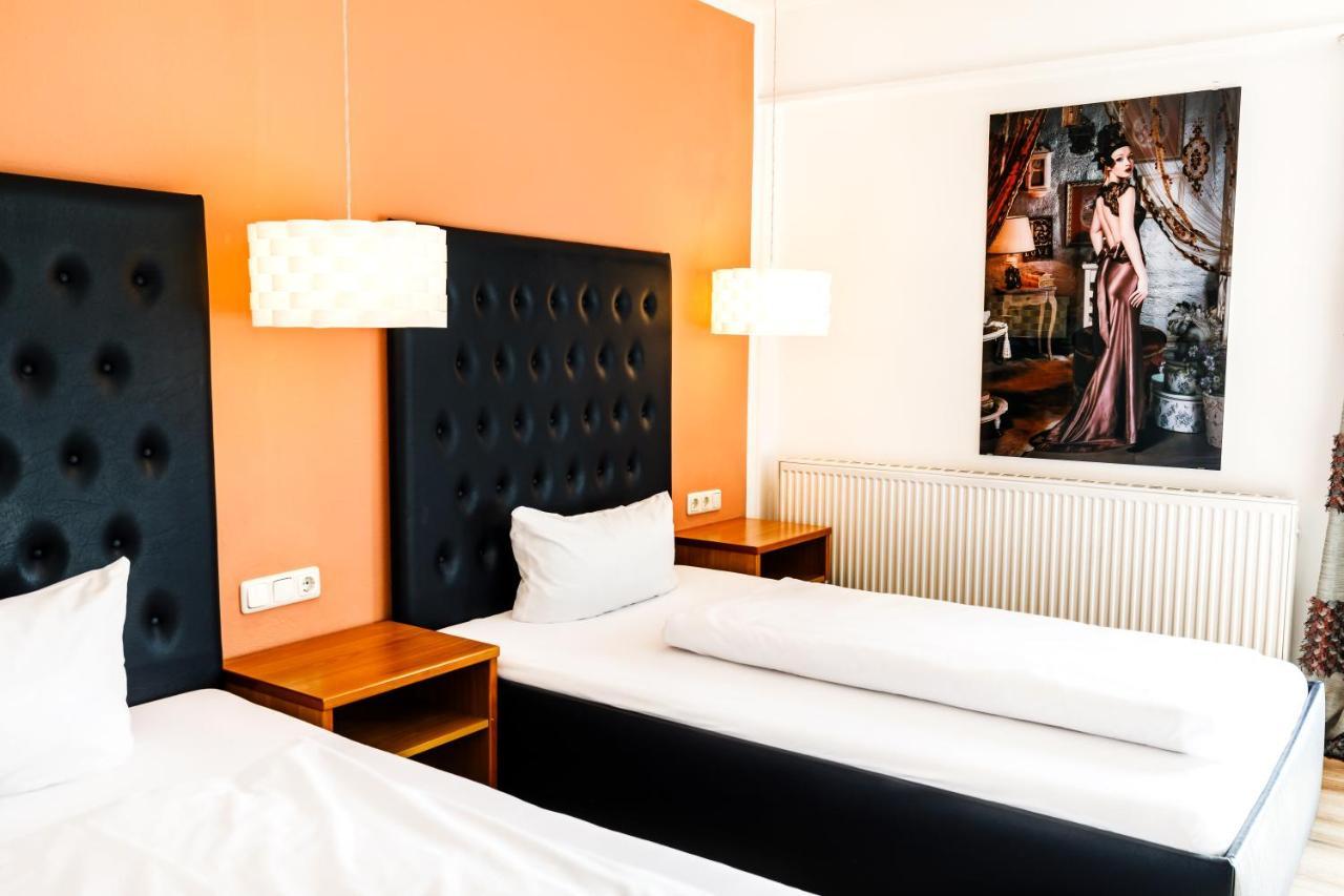 Arthotel Restaurant Pfeffermuehle Ingolstadt Exteriör bild
